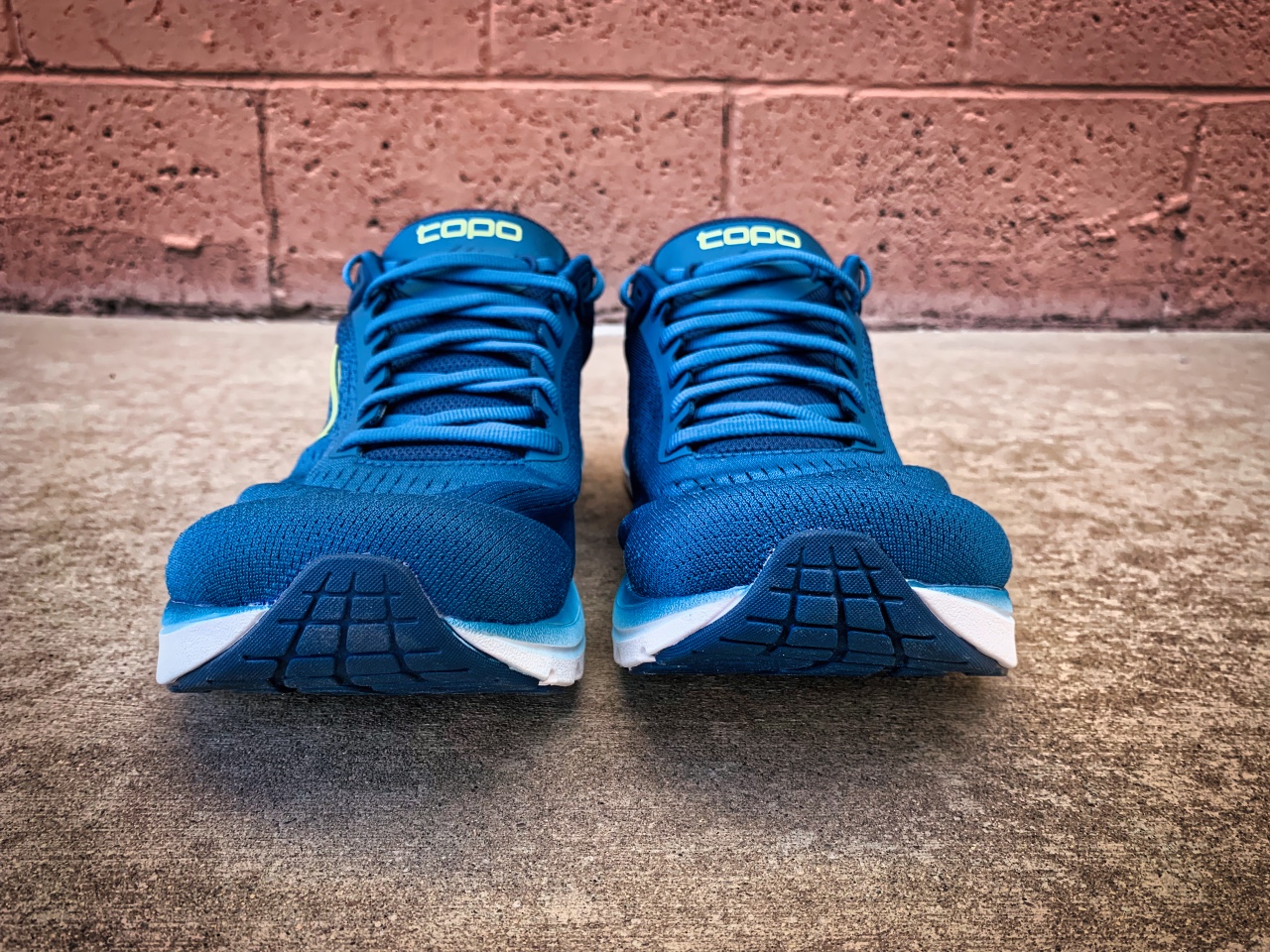 Picture of Topo Athletic Magnifly 5
